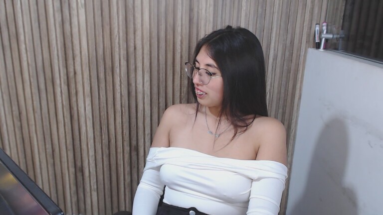 DiazMia_s's Streamate show and profile