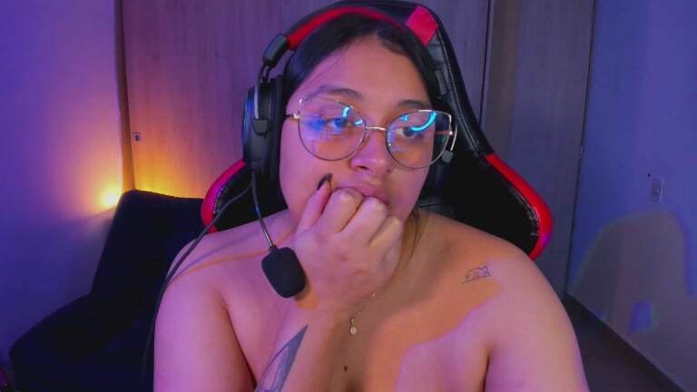 Sofiarodrigue's Streamate show and profile