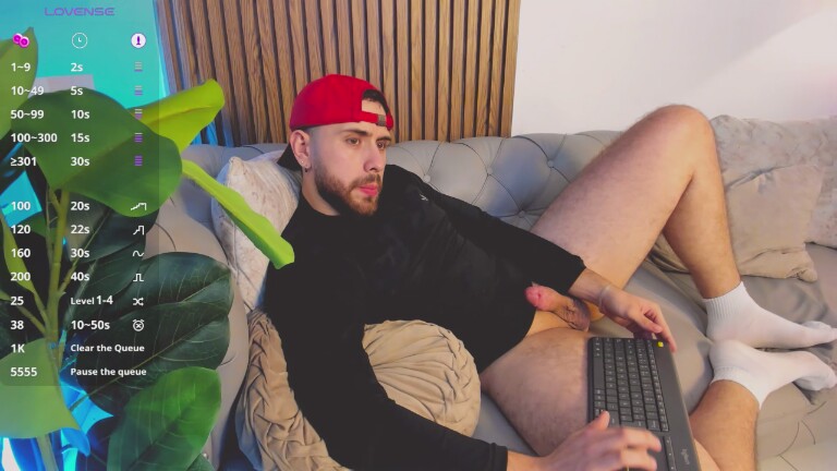 MaxiimoWolf's Streamate show and profile