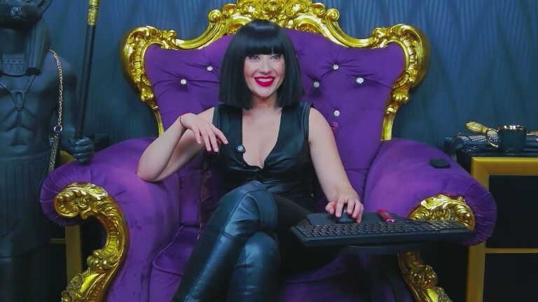 LaraMaeve's Streamate show and profile