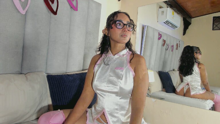 AmelieRosee's Streamate show and profile