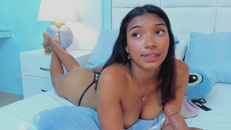 SidneyLovee's Streamate show and profile