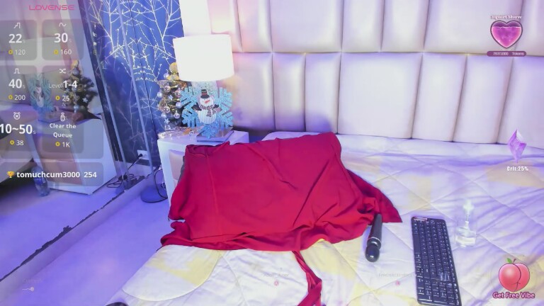 ReinaMiah's Streamate show and profile