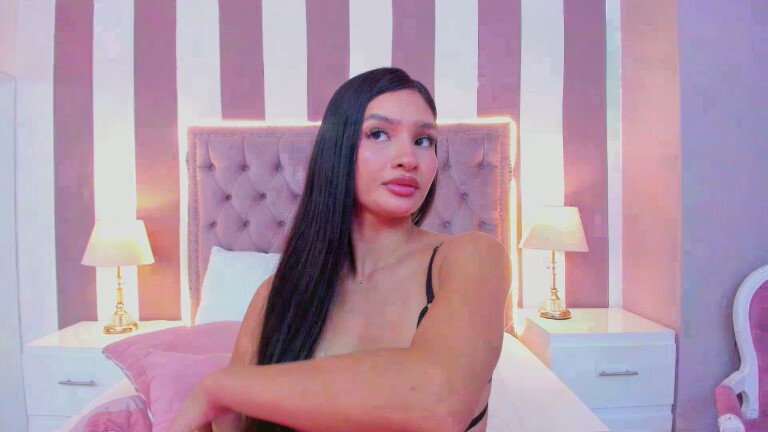 AuraClark's Streamate show and profile