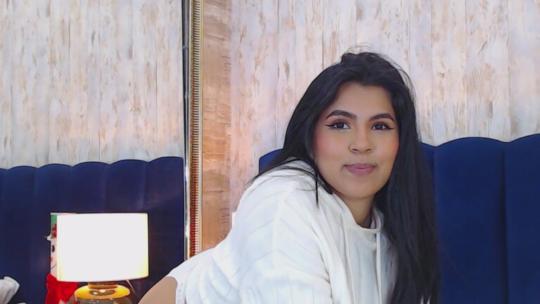 EmilyHunnter's Streamate show and profile