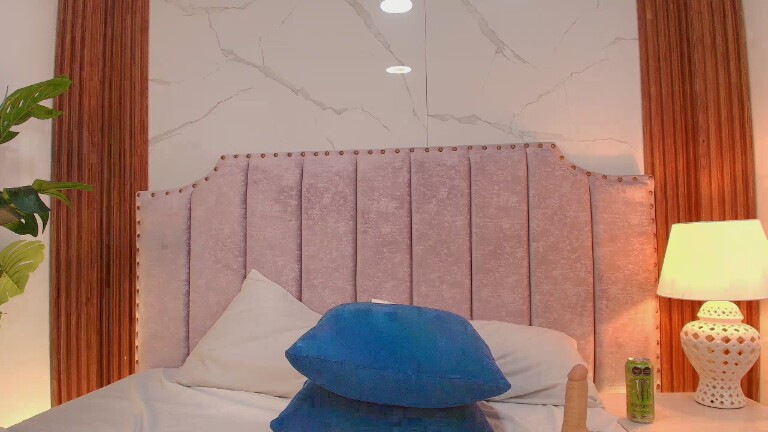 Angy_606's Streamate show and profile