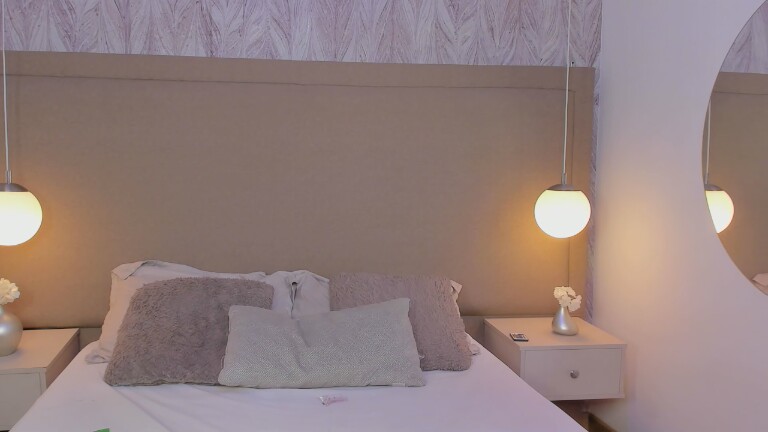 MiaTorricelli's Streamate show and profile