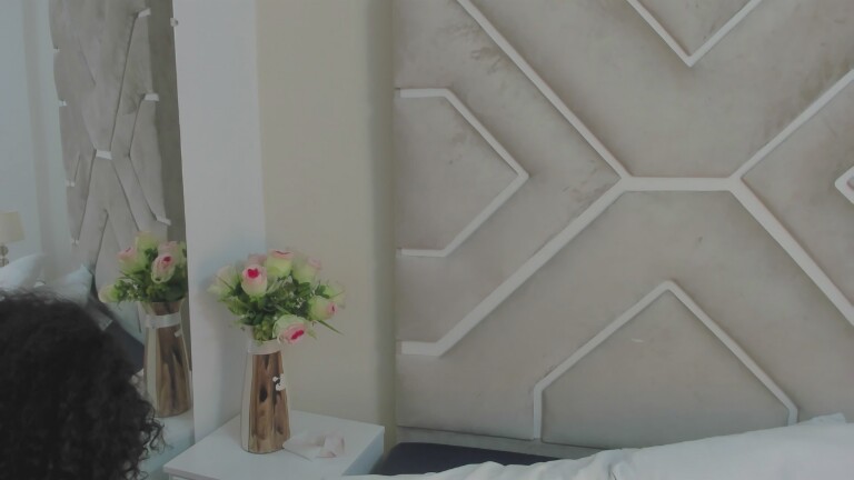 AllyNoaH's Streamate show and profile