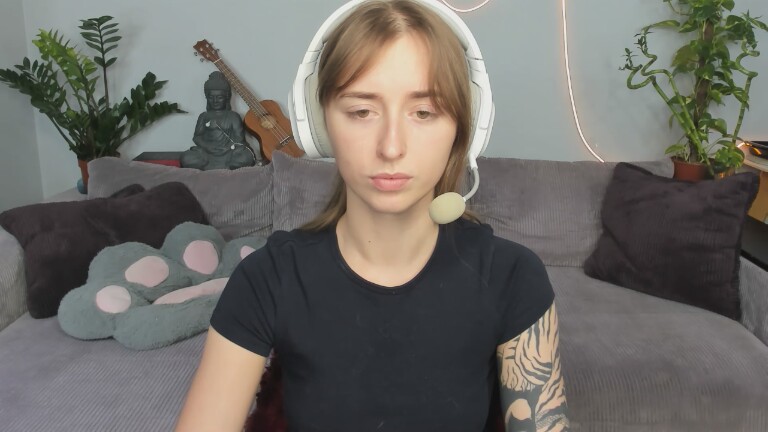 She_Tora's Streamate show and profile