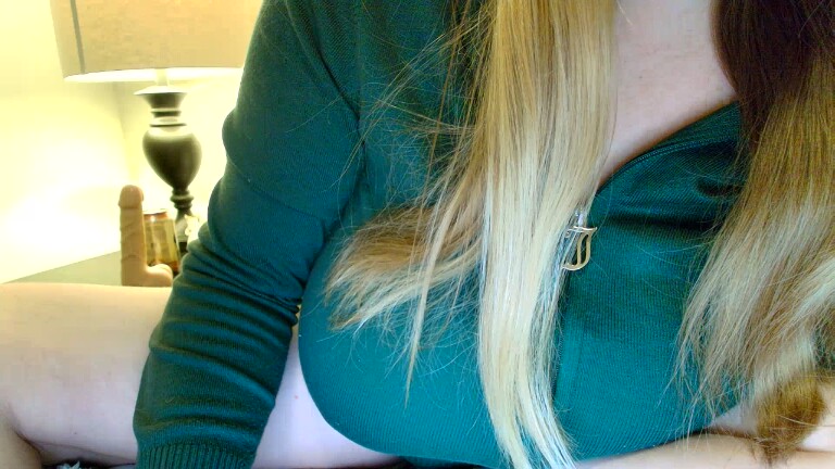 MicaylaaRowland's Streamate show and profile