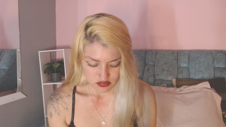 Camila_Cox's Streamate show and profile