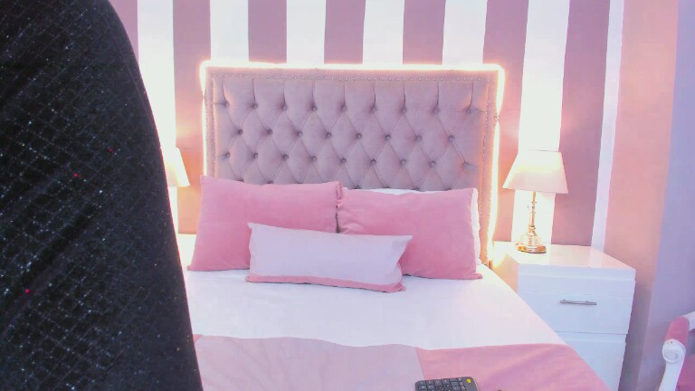 AuraClark's Streamate show and profile