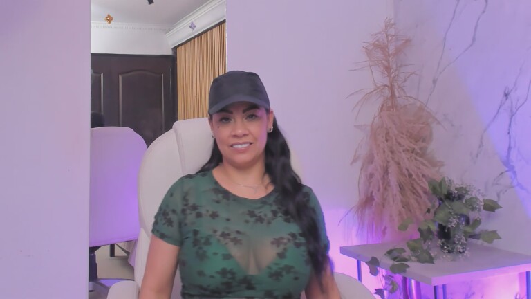 ViolettaThonsomS's Streamate show and profile