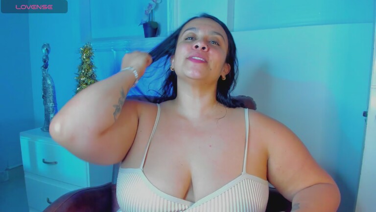 Nina_Lisboah's Streamate show and profile