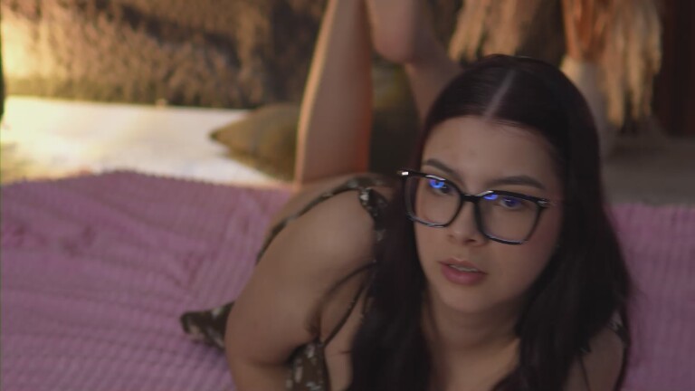 Nemesis_Velvet's Streamate show and profile