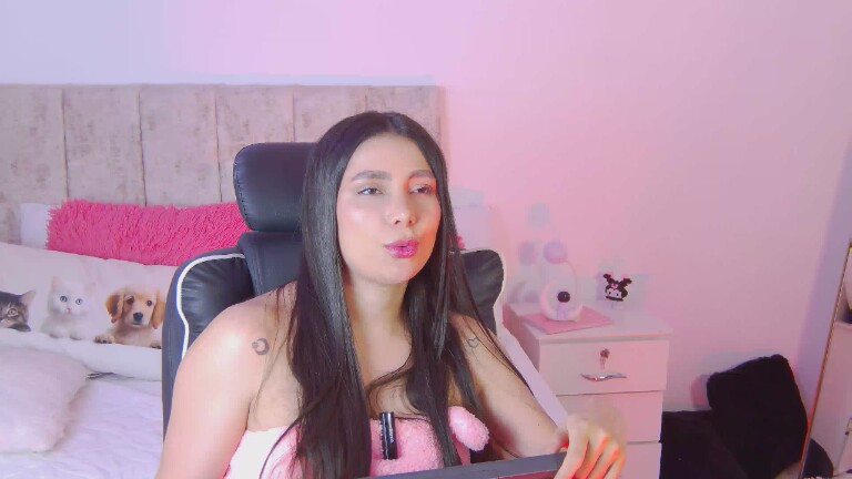 ArianaDavies's Streamate show and profile