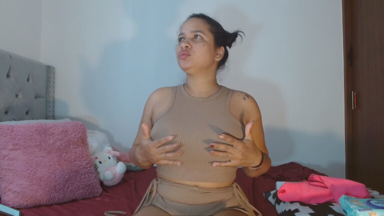 Celene_Ortiz's Streamate show and profile