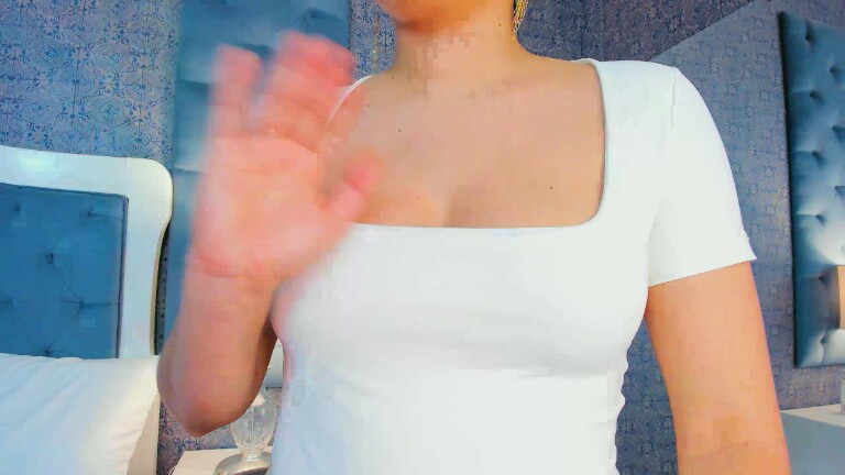 SusyLuv's Streamate show and profile