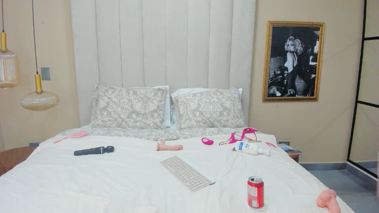 AlyciaParks's Streamate show and profile