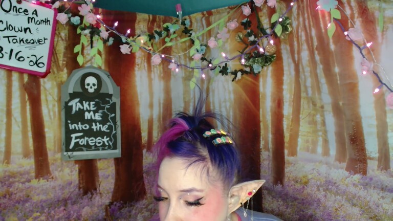 ItsMagicalMae's Streamate show and profile