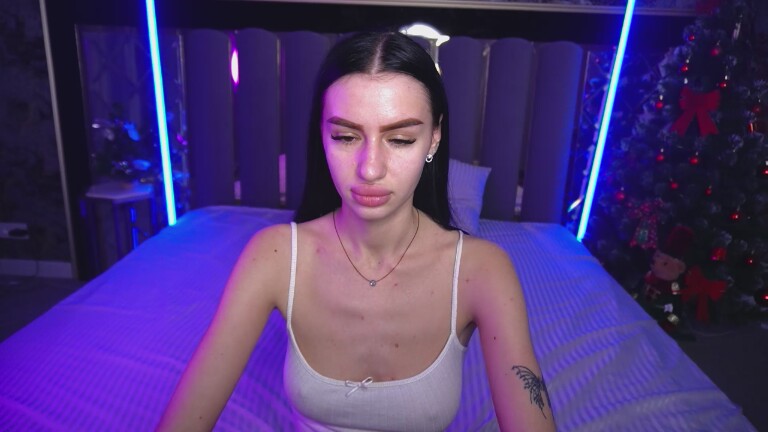 SnowWhiteeeX's Streamate show and profile