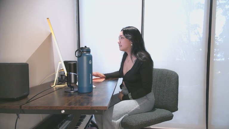 orisune's Streamate show and profile