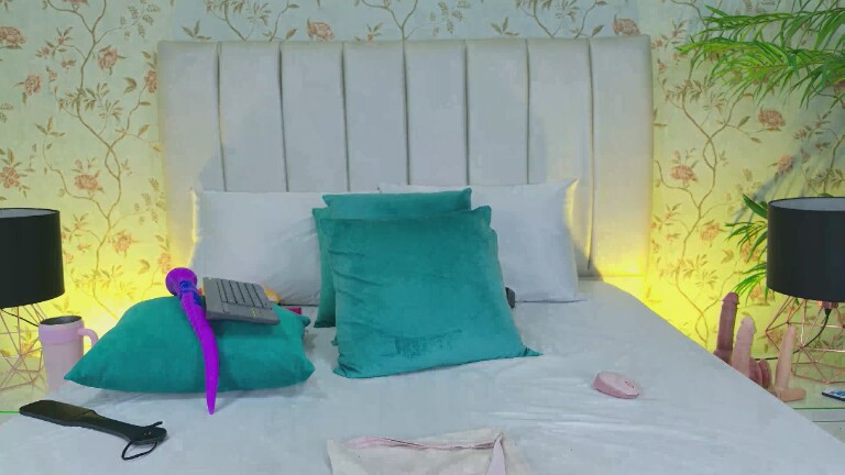 BrisaVegaGB's Streamate show and profile