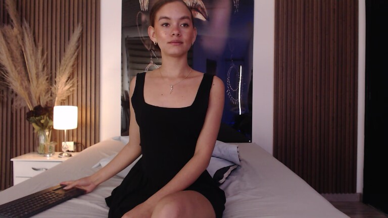 MiticaBrenner's Streamate show and profile