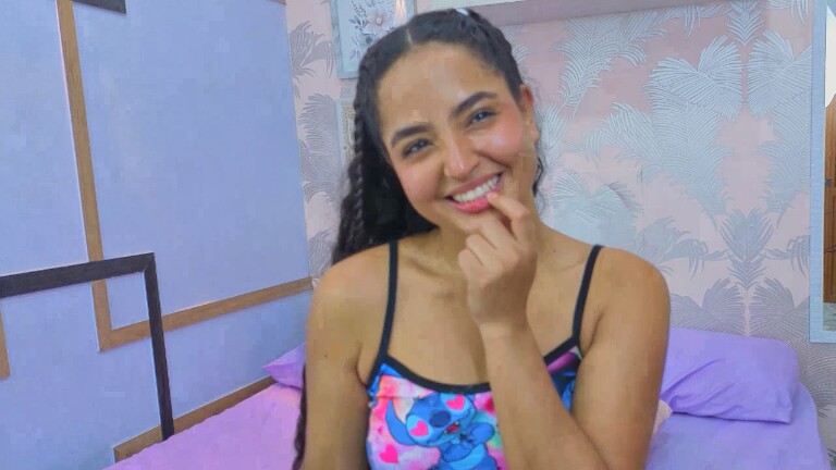 Emmaa_Thompsoon's Streamate show and profile