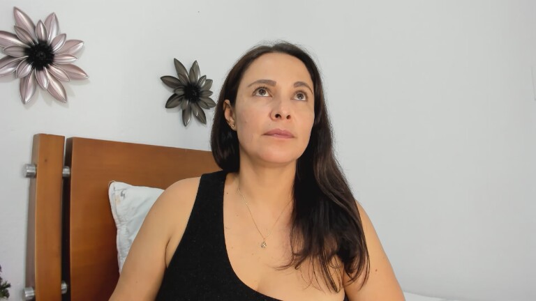 IsabellaCrissty's Streamate show and profile