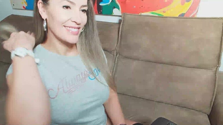 KatieSkyMadison's Streamate show and profile