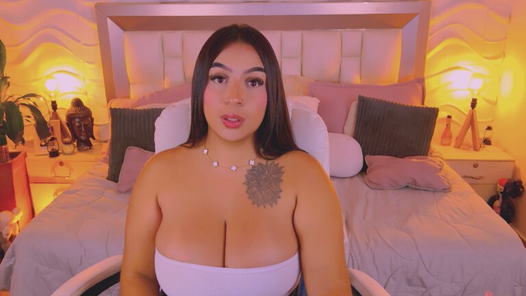 MartinaPiero's Streamate show and profile