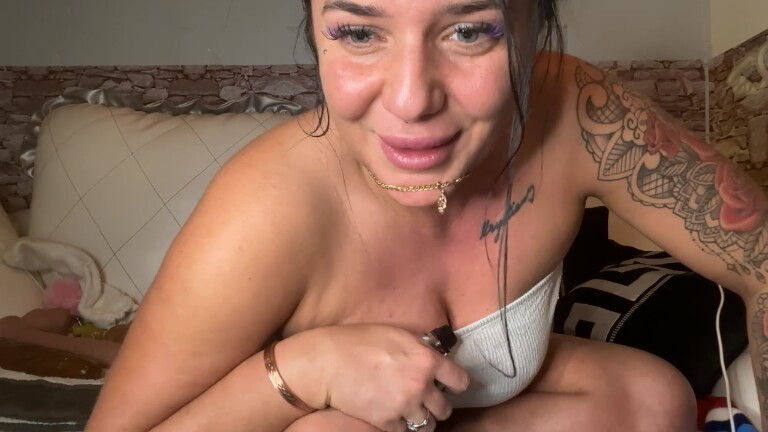 FitnesMilfy's Streamate show and profile