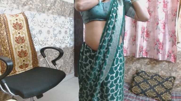 Cherry_Neetu's Streamate show and profile