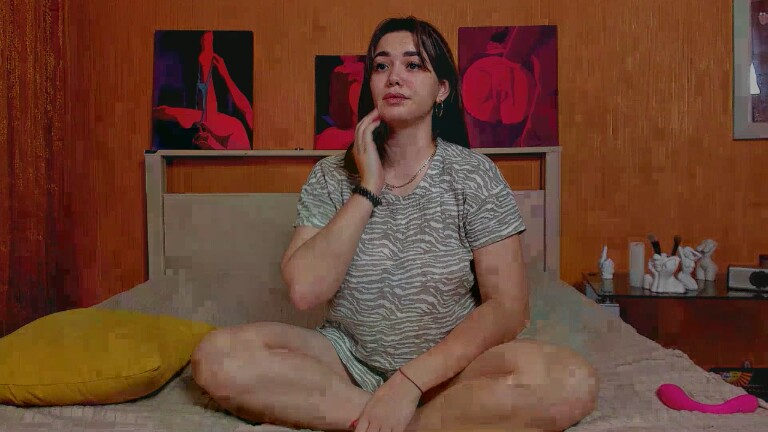 GlamNova's Streamate show and profile