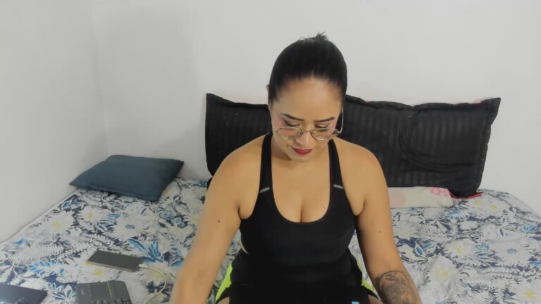 Dani_Gomez's Streamate show and profile