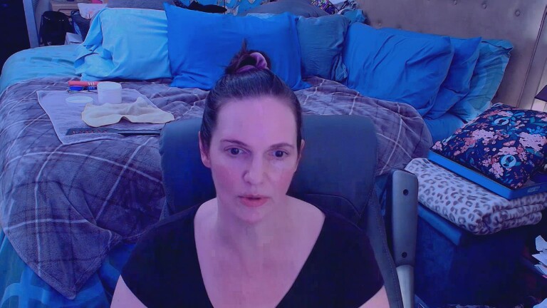 Nina's Streamate show and profile