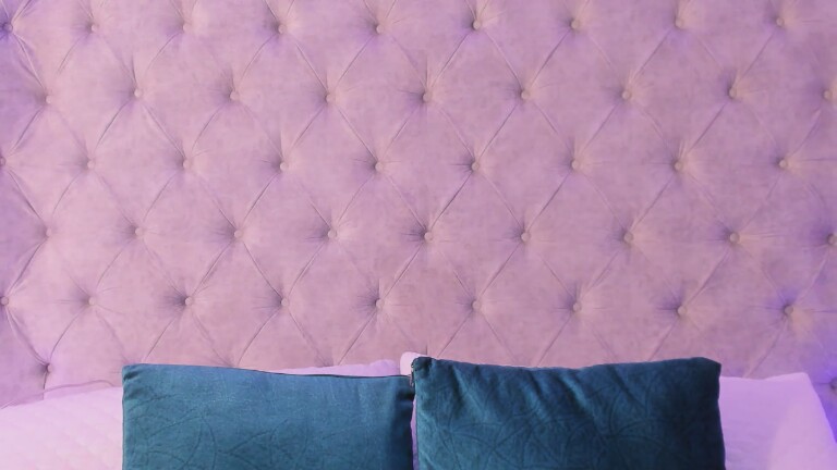 dafne_bss's Streamate show and profile