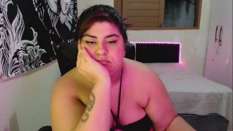 Yasmini's Streamate show and profile