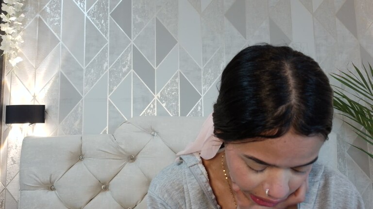 Lia_Bloom's Streamate show and profile