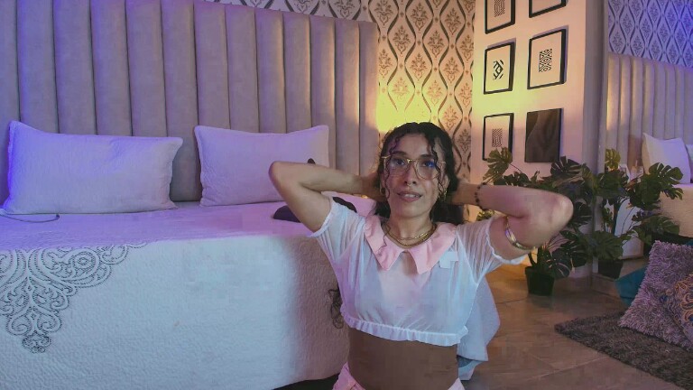 Emma_Lunny's Streamate show and profile