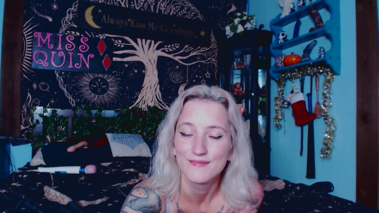 MissQuinCam's Streamate show and profile