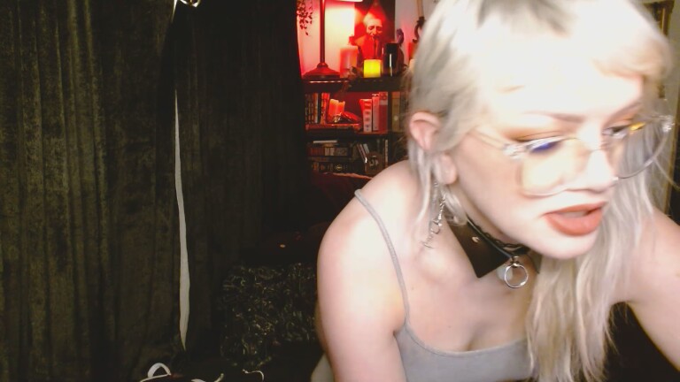 LydiaLynne's Streamate show and profile