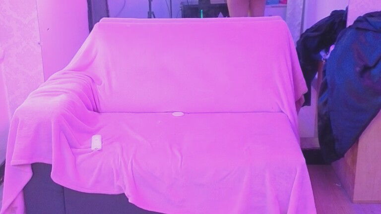 selena_foxy's Streamate show and profile