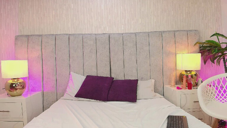 Katy_606's Streamate show and profile