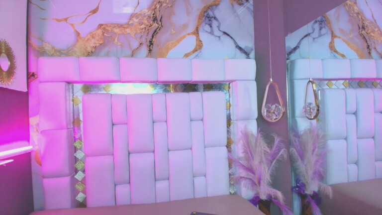 SaraLondon23's Streamate show and profile