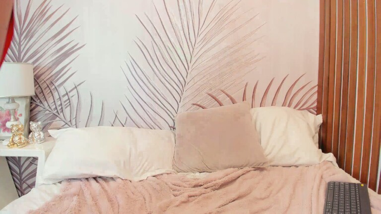 KatieVance's Streamate show and profile