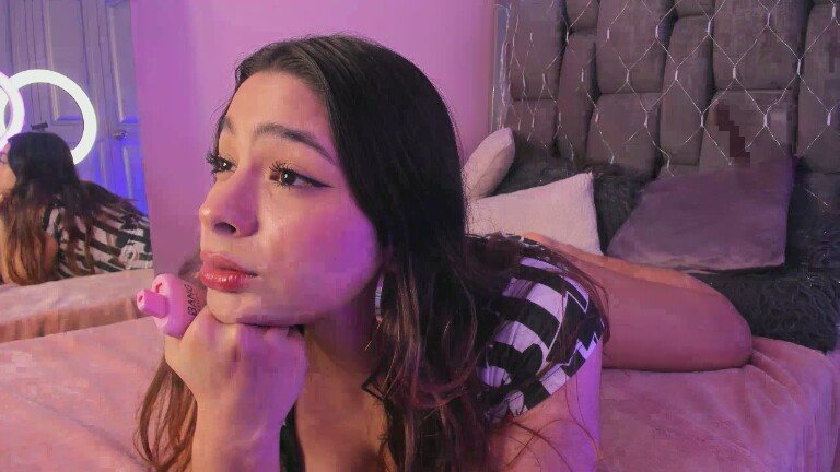 AnnaWhhitte's Streamate show and profile