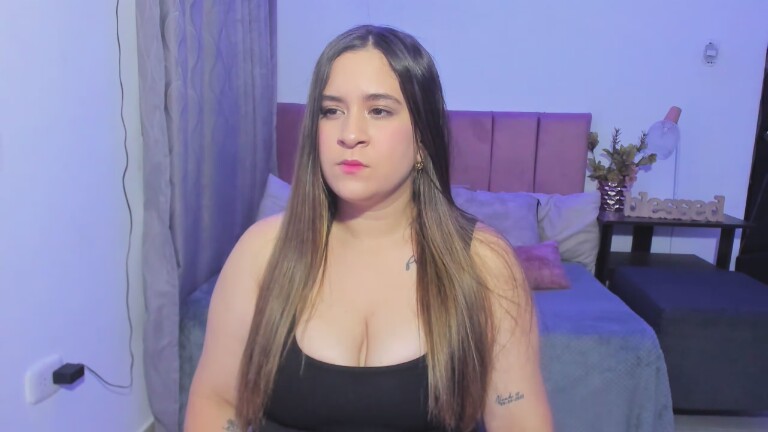 EmaBaaker's Streamate show and profile