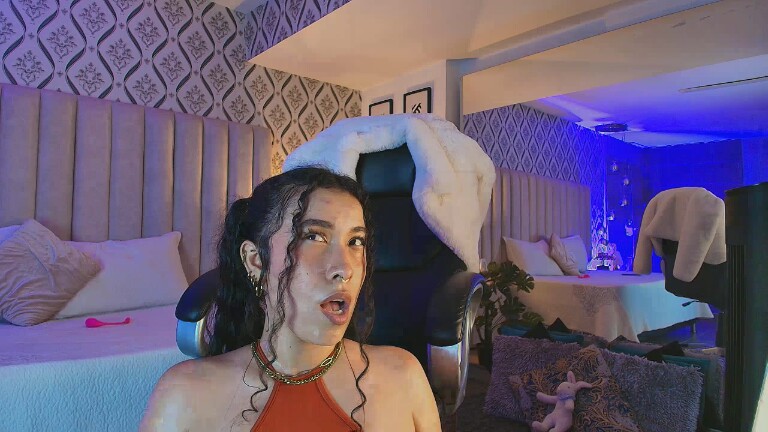 Emma_Lunny's Streamate show and profile